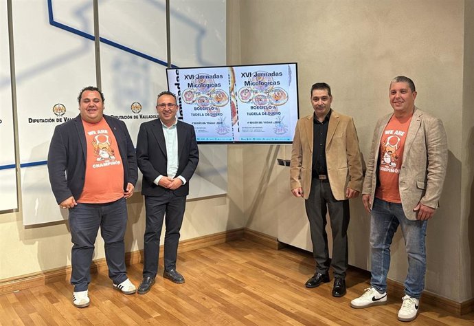 El Alcalde De Boecillo, Raúl Gómez; El Diputado De Familia E Igualdad, Acción Social Y Centros Sociales, Alfonso Romo, El Concejal De Tudela Carmelo Astruga Y El Alcalde De Tudela, Óscar Rodríguez, En La Presentación De Las XVI Jornadas Micológicas.