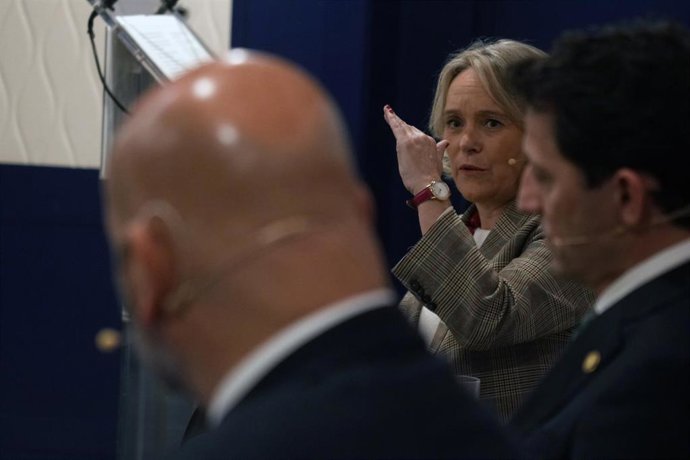  La directora de relaciones institucionales de Eroski, Asun Bastida