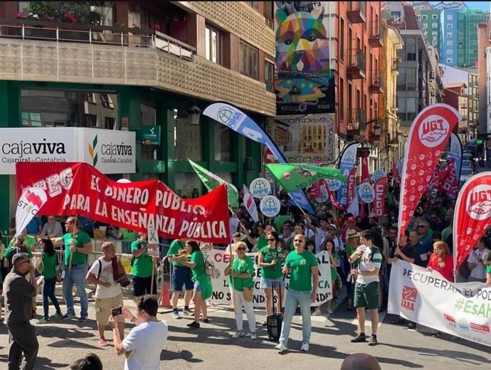 STEC, ANPE y UGT dan un ultimátum de siete días al Gobierno antes de rebajar las horas de formación pactadas