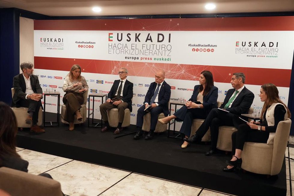 Jornada Euskadi hacia el futuro, en el hotel Ercilla, a 12 de noviembre de 2025, en Bilbao, Vizcaya, País Vasco (España).