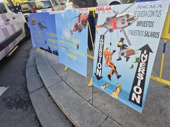 Pilotos de emergencias reclaman mejoras laborales: "Cuando España no echa humo, seguimos teniendo familias".