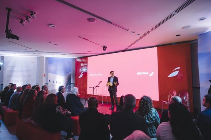 Marco Sansavini en el Espacio Iberia de Sao Paulo.