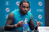 Tua Tagovailoa: "Visitar distintas culturas es magnífico, Madrid es preciosa"