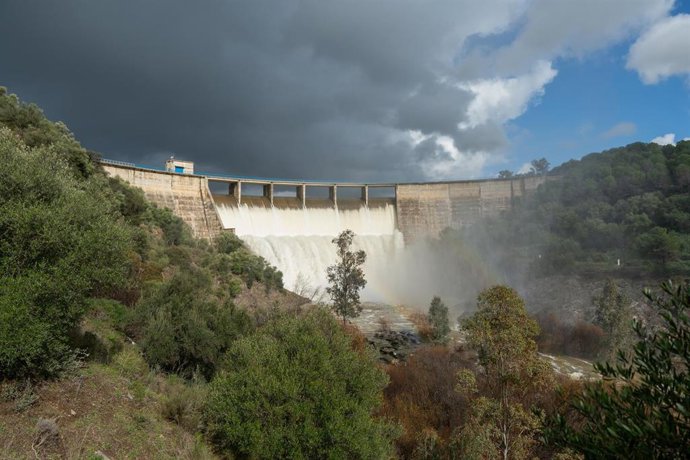 Archivo - Imagen de archivo del desembalse del Gergal. A 23 de enero de 2025 en Guillena (Sevilla)