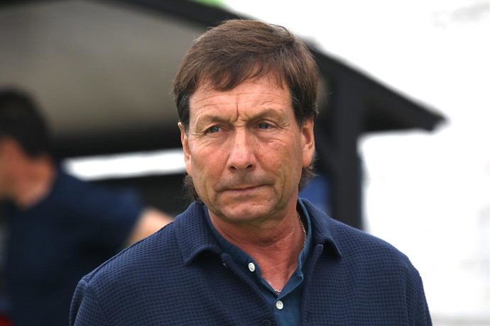 Futbol, Palestino vs Coquimbo Unido. Fecha 27, campeonato Nacional 2024. El entrenador de Coquimbo Unido Fernando Diaz es fotografiado durante el partido de primera division contra  Palestino disputado en el estadio Municipal de La Cisterna, de Santiago,