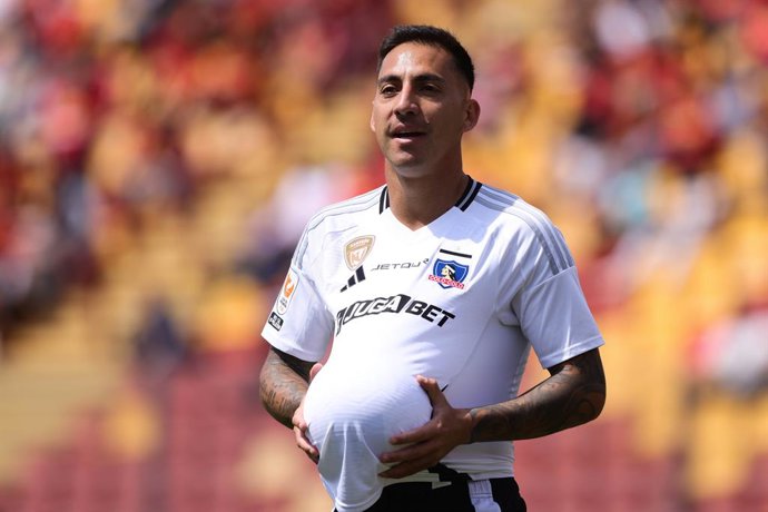 Futbol, Union Espanola vs Colo Colo Fecha 27, Liga de primera 2025. El jugador de Colo Colo Javier Correa, centro, celebra su gol durante un partido de primera division contra Universidad de Chile  disputado en el estadio Santa Laura en Santiago,