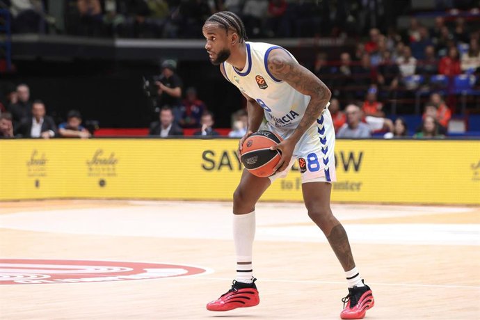 El jugador del Valencia Basket Jean Montero