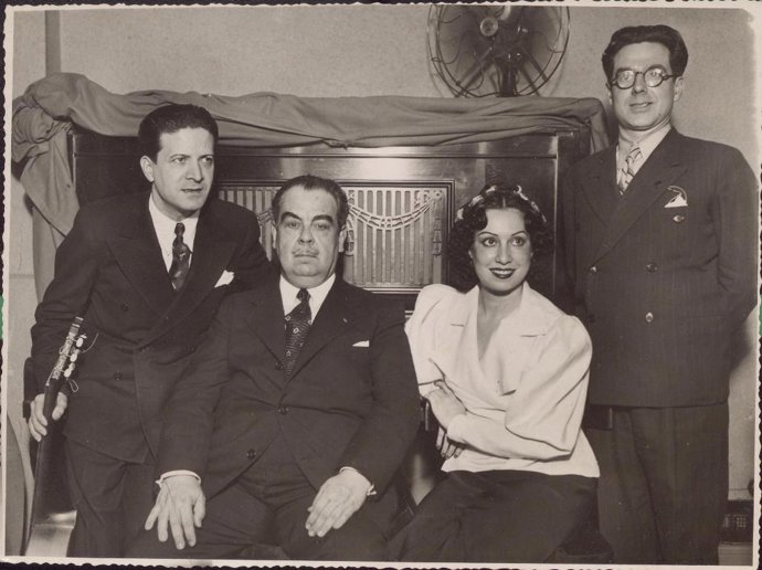 La US muestra las vivencias en el exilio de tres intelectuales republicanos en una exposición documental