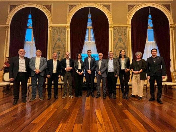 El Govern y los municipios de la Conca del Ripoll se alían para adaptar políticas de ocupación.