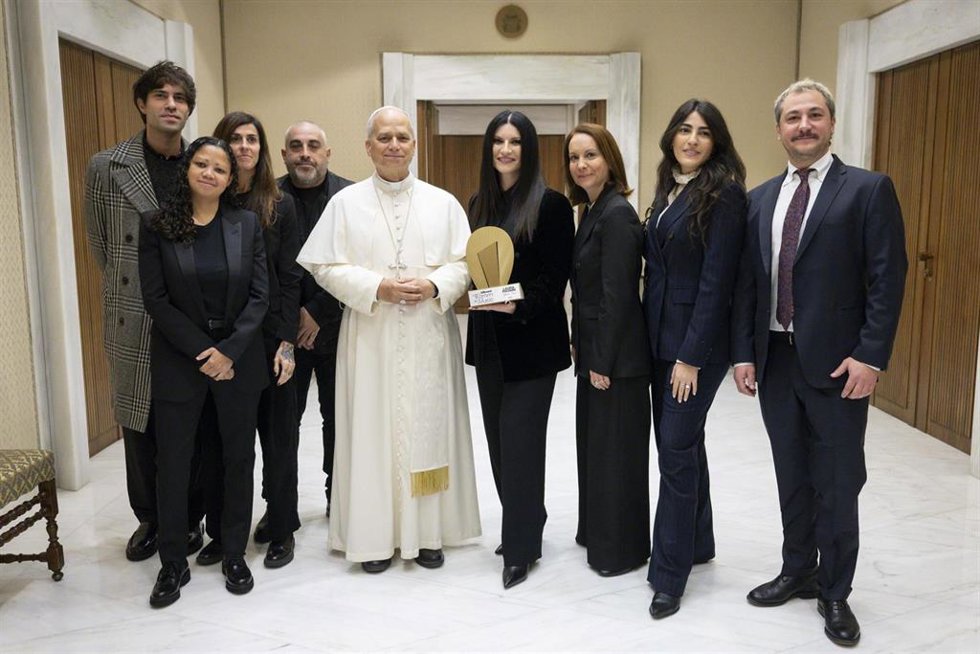 Laura Pausini, en una audiencia con el Papa León XIV.