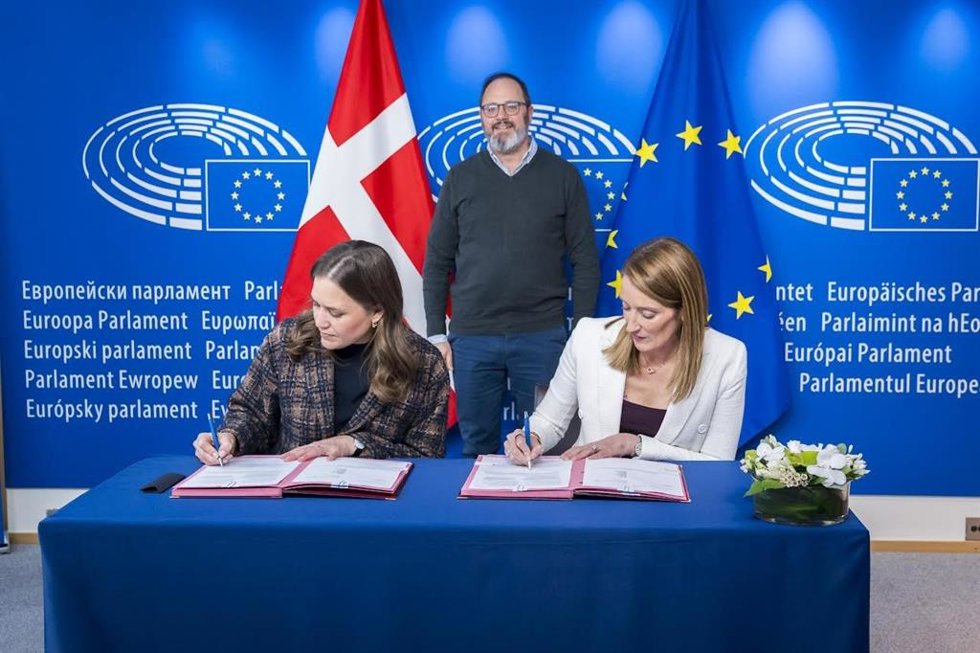 César Luena celebra la firma del Reglamento europeo sobre pellets de plástico