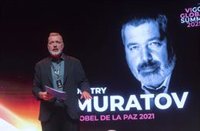 Murátov alerta en Vigo del regreso del fascismo y de la importancia de verificar para luchar contra la desinformación
