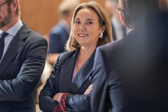 La Vicesecretaria general de Regeneración Institucional del Partido Popular, Cuca Gamarra, durante un desayuno informativo de Fórum Europa, en el Real Casino Gran Círculo de Madrid, a 16 de octubre de 2025, en Madrid (España).