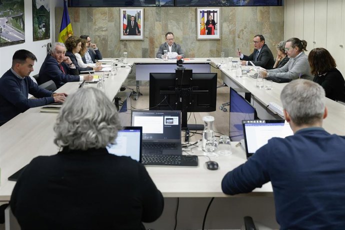 Un instante de la reunión del pacto de Estado para el acuerdo con la UE