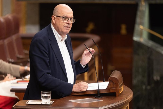 Archivo - El diputat del PSC José Zaragoza 