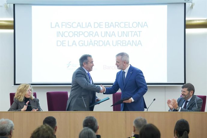 Bañeres y Collboni firman el convenio para la creación de la nueva unidad de Urbana adscrita a la Fiscalía