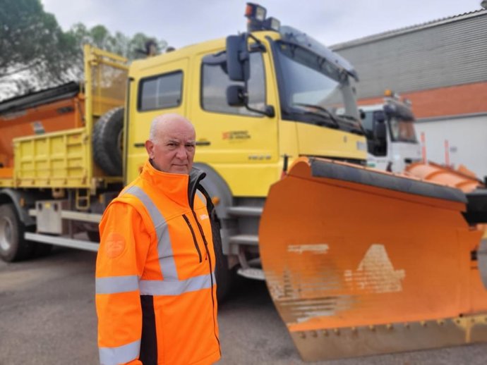 El director general de Carreteras del Gobierno de Aragón, Miguel Ángel Arminio, presenta la campaña de vialidad invernal.