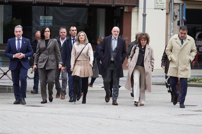 La presidenta de UPN, Cristina Ibarrola, y el portavoz parlamentario, Javier Esparza, llegan al Parlamento de Navarra para asistir al Debate sobre el Estado de la Comunidad.