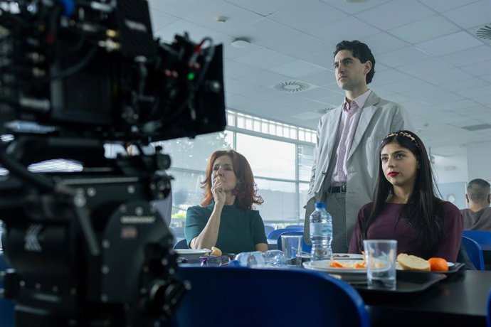 Óscar Bernàcer explora "el fosc backstage de la televisió" amb un film protagonitzat per Carmen Arrufat i Àlex Monner