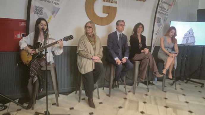 Presentación de la sexta edición de 'Murcia en la vitrina'