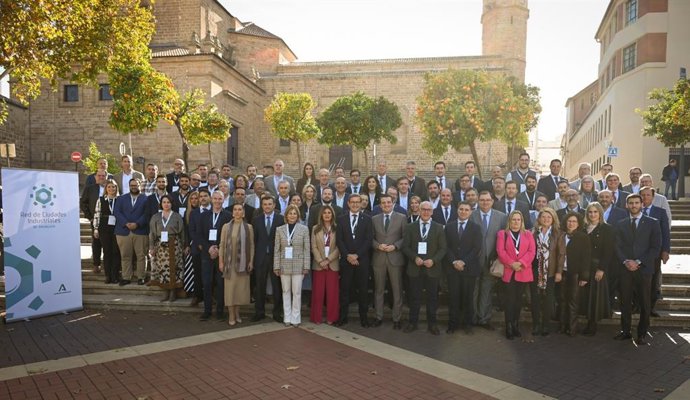 Archivo - Junta crea un catálogo con los recursos e incentivos que ofrecen los pueblos adheridos a la Red Ciudades Industriales 