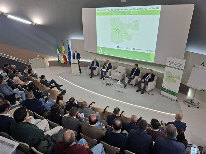 Jornadas participativas sobre el Plan de Transporte Metropolitano del Área de Sevilla.