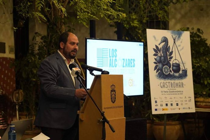 El Mar que Sabe debuta en Los Alcázares; la gastronomía toma las plazas del centro