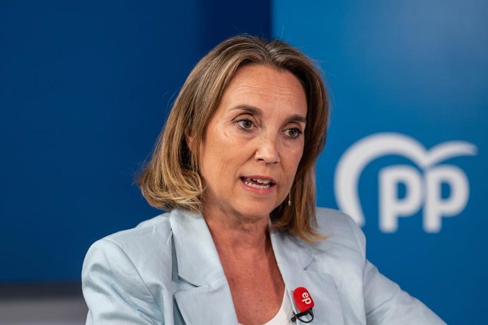 Archivo - La vicesecretaria de Regeneración Institucional del PP, Cuca Gamarra, durante una entrevista concedida con Europa Press en la sede nacional del PP de Madrid.