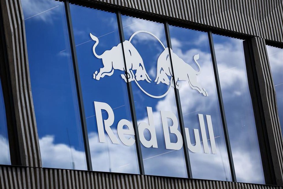 Archivo - Logo de Red Bull.