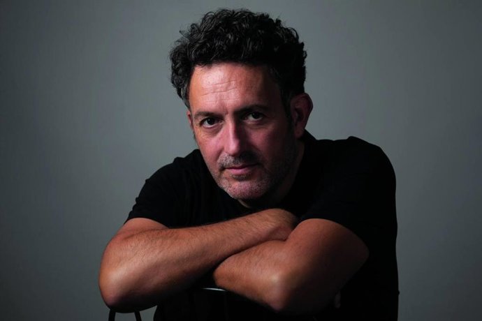 Archivo - Mikel Santiago