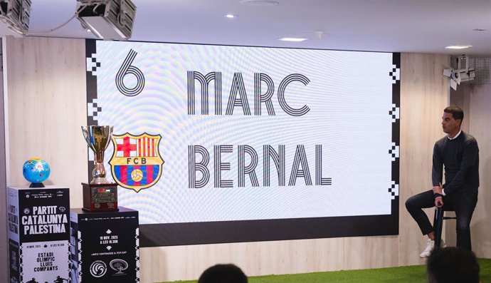 El seleccionador català Gerard López en un acte a la seu de la FCF