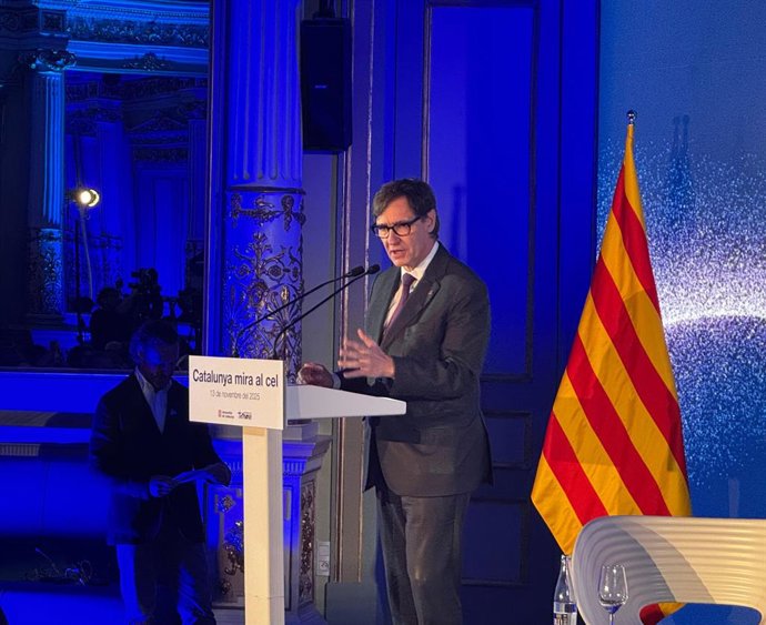 Salvador Illa durant la clausura de la jornada