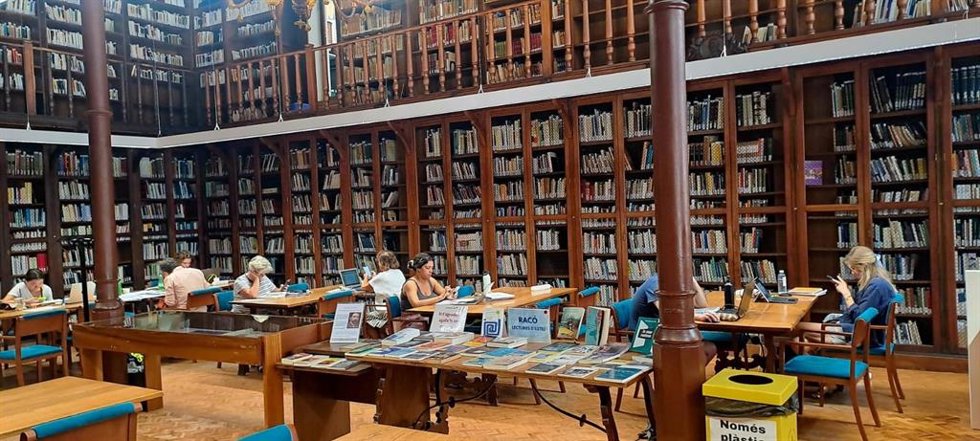 Archivo - Biblioteca de Cort.