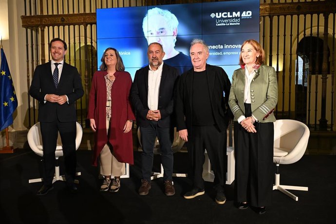 Inauguración del evento ‘Conecta Innovación: Universidad, Empresa y Futuro’.