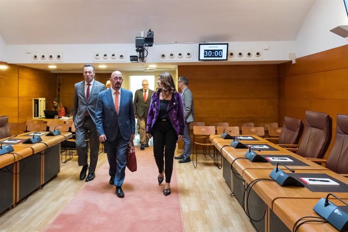 El consejero de Salud, César Pascual comparece en la Comisión de Economía, Hacienda, Financiación Autonómica y Fondos Europeos para informar sobre el Proyecto de Ley de Presupuestos Generales de la Comunidad Autónoma para 2026.