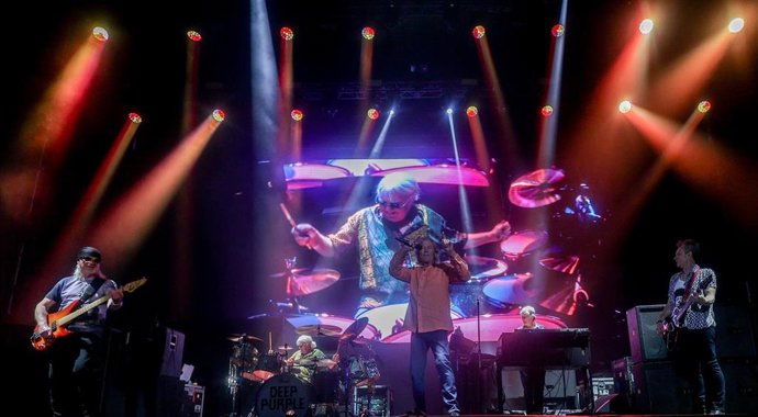 Archivo - La banda Deep Purple durante un en Madrid en 2024.