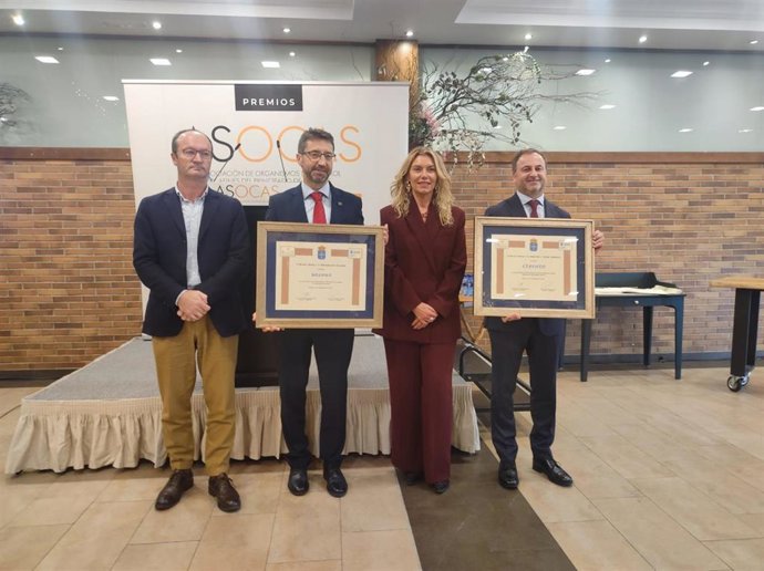 El director general de Energía y Minería del Principado, Javier Cueli; el presidente de Hunosa, Enrique Fernández; la presidenta de Asocas, Carmen Prado; y el director de Operaciones de Cafento, Esteban Peláez.