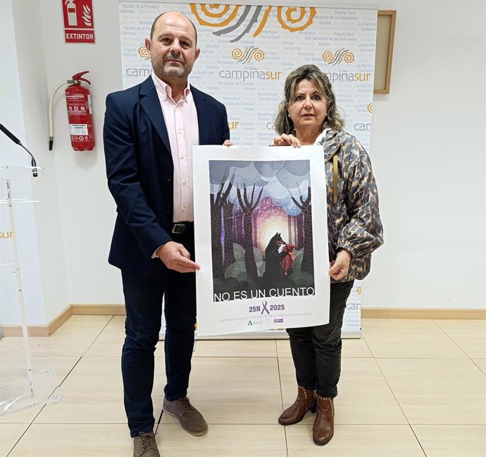 El presidente de la Campiña Sur, Miguel Ruz, presenta el cartel del 25N.
