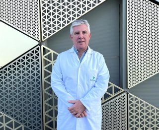 El doctor Rafael Palomares, jefe de servicio de Endocrinología y Nutrición del Hospital Quirónsalud Córdoba.