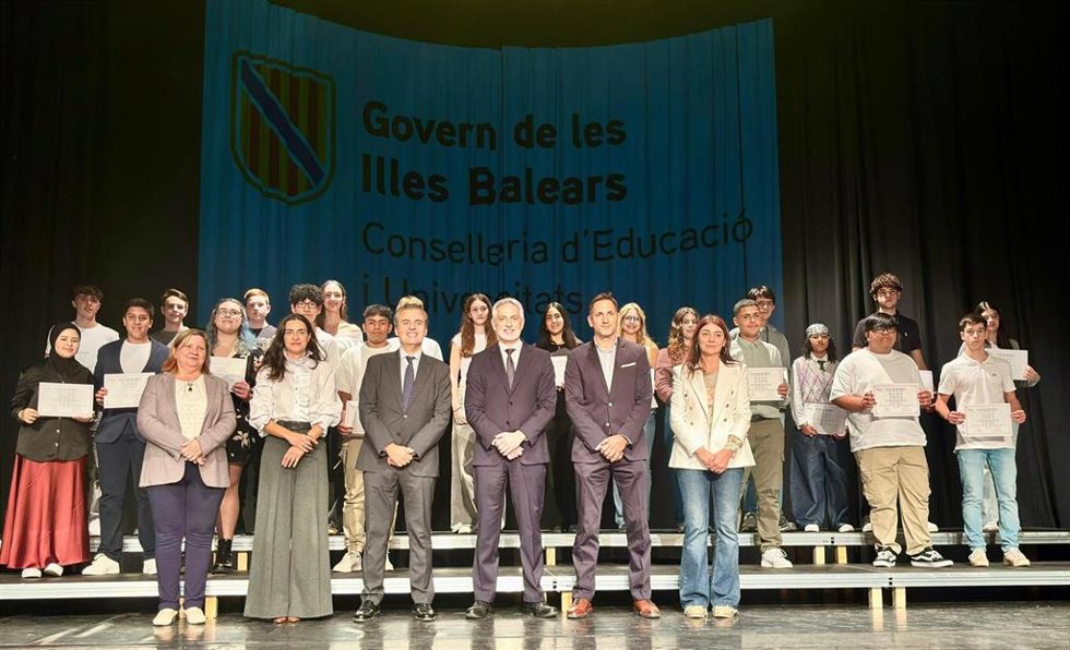 Más de 130 alumnos de Ibiza y Formentera reciben los Premios al Esfuerzo y al Rendimiento Académico