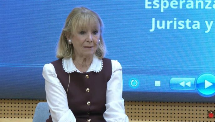Esperanza Aguirre participa en el Foro La Región.