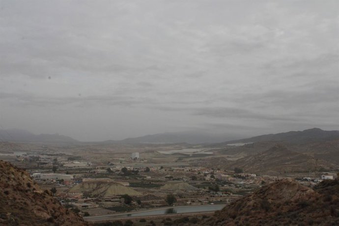 La intrusión de aire sahariano incrementa los niveles de las partículas PM10 en Lorca
