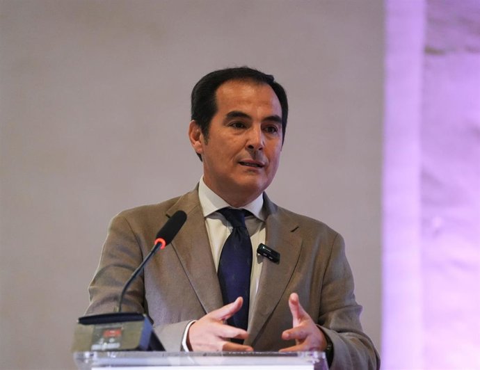 El consejero de justicia, administración Local y Función Pública de la Junta de Andalucía, José Antonio Nieto