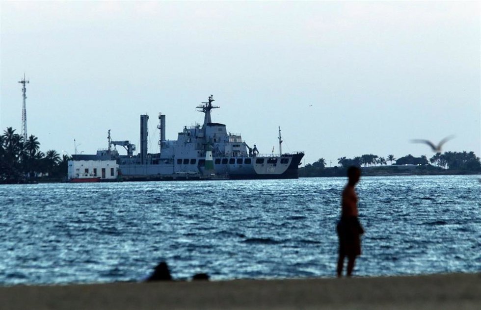 Archivo - Imagen de archvio de un buque venezolano frente a las costas del país.