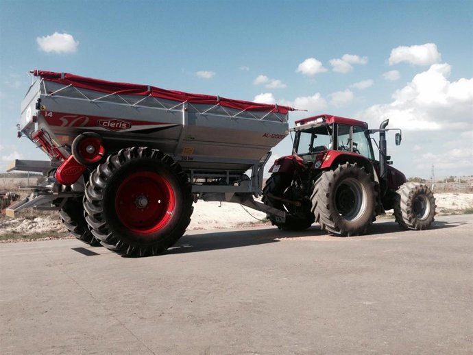 Asaja advierte de que el precio del abono se ha triplicado, mientras el cereal se vende a precios de hace una década.