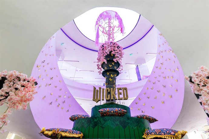 El universo Wicked toma Madrid con los trajes originales de Glinda y Elphaba