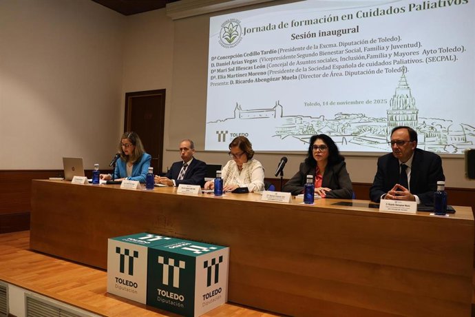 Inauguración de la Jornada de Formación Básica en Cuidados Paliativos: "Enfoque integral del paciente al final de la vida".