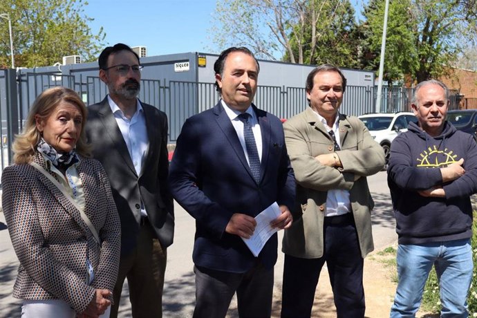 Dirigentes de Vox en el acto del Día de la Enseñanza.