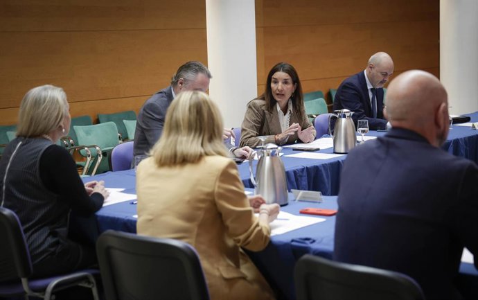 La consellera d'Hisenda i Economia, Ruth Merino, presideix la comissió mixta Consell-Corts per a la reforma del finançament, este divendres en Les Corts