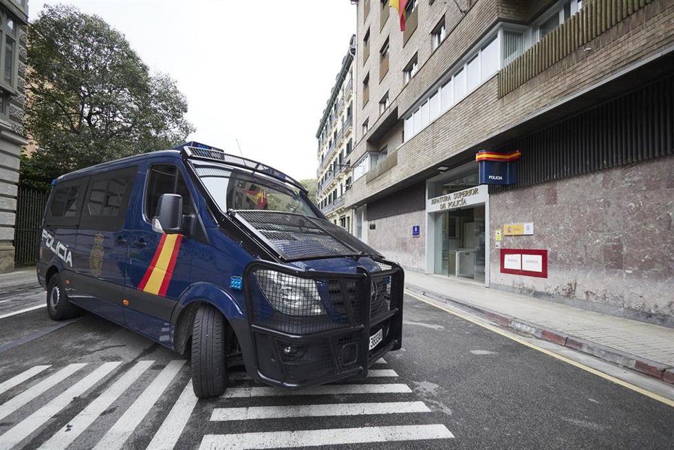 Archivo - Un furgón de la Policía Nacional